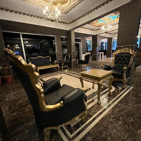 Grand Black Hotel Мерсин Екстериор снимка