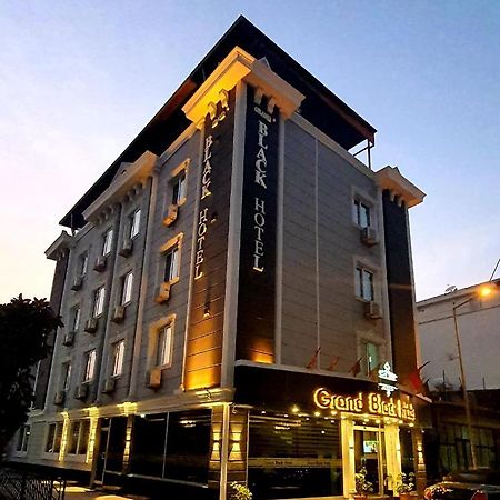 Grand Black Hotel Мерсин Екстериор снимка
