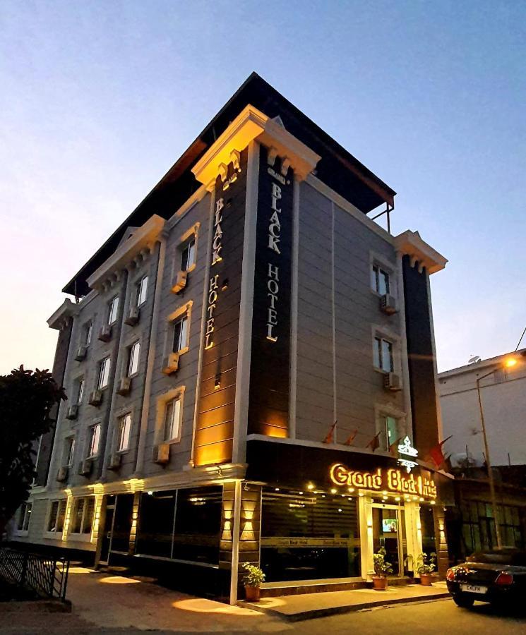 Grand Black Hotel Мерсин Екстериор снимка